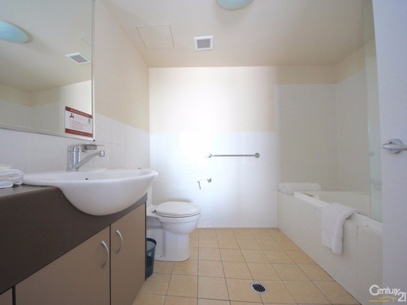 42-44 Surf Parade, Broadbeach QLD 4218