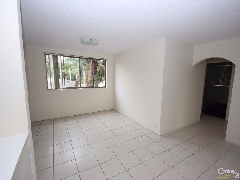 3/16 Rosewood Ave, Broadbeach QLD 4218