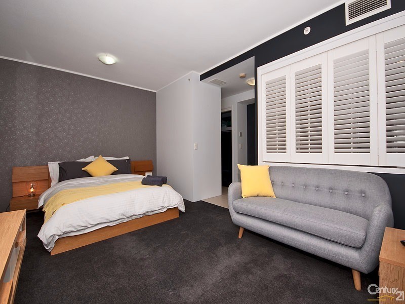 2685 Gold Coast Highway, Broadbeach QLD 4218