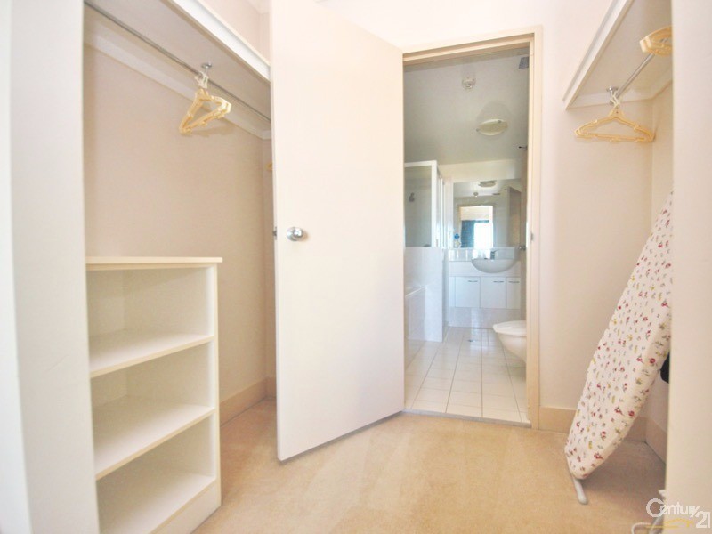 505/30 Surf Parade, Broadbeach QLD 4218