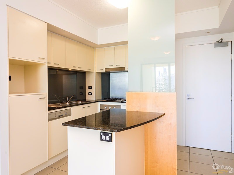7/2685 Gold Coast Highway, Broadbeach QLD 4218