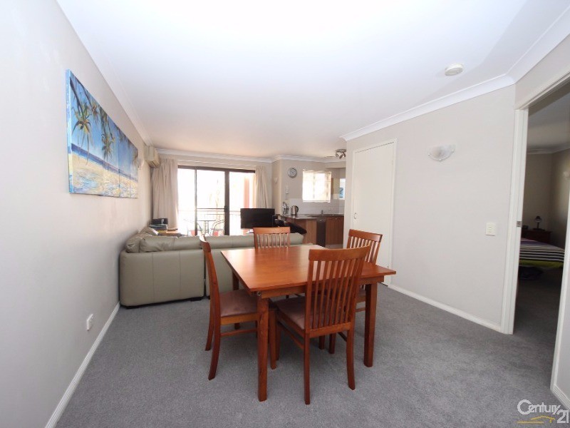 5 Fourth Ave, Burleigh Heads QLD 4220