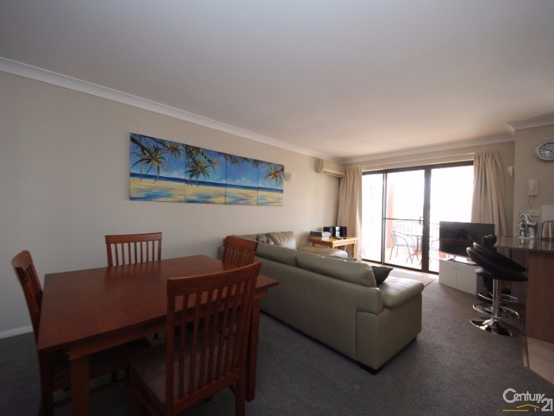 5 Fourth Ave, Burleigh Heads QLD 4220