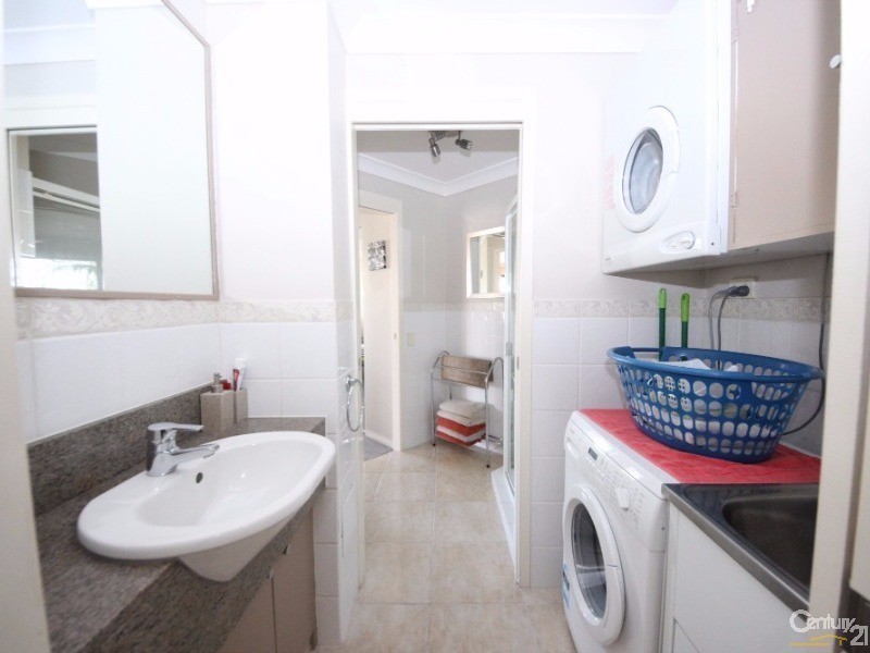 5 Fourth Ave, Burleigh Heads QLD 4220