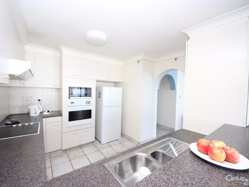 9E/1 Albert Avenue, Broadbeach QLD 4218