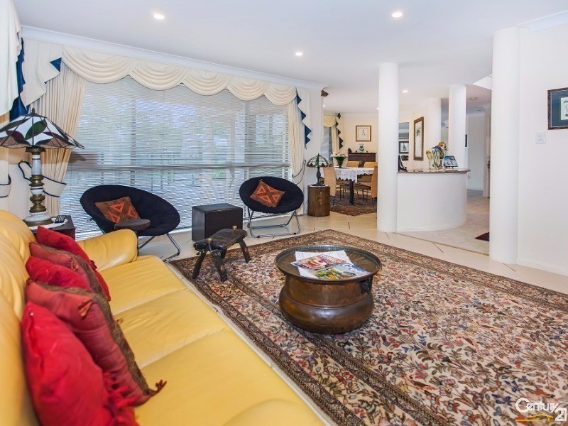 3 Northwestern Court, Varsity Lakes QLD 4227