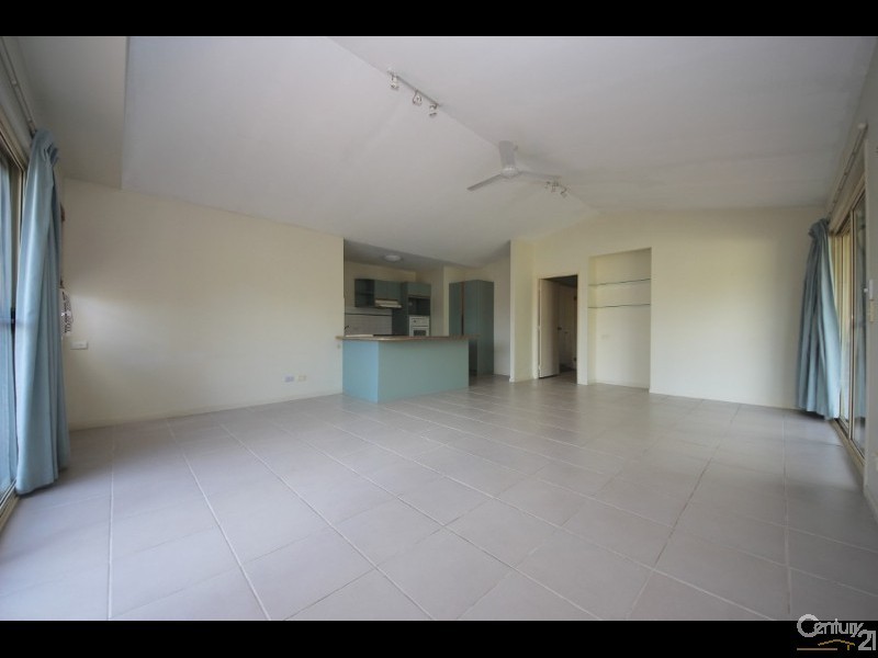 89 Thorngate Drive, Robina QLD 4226
