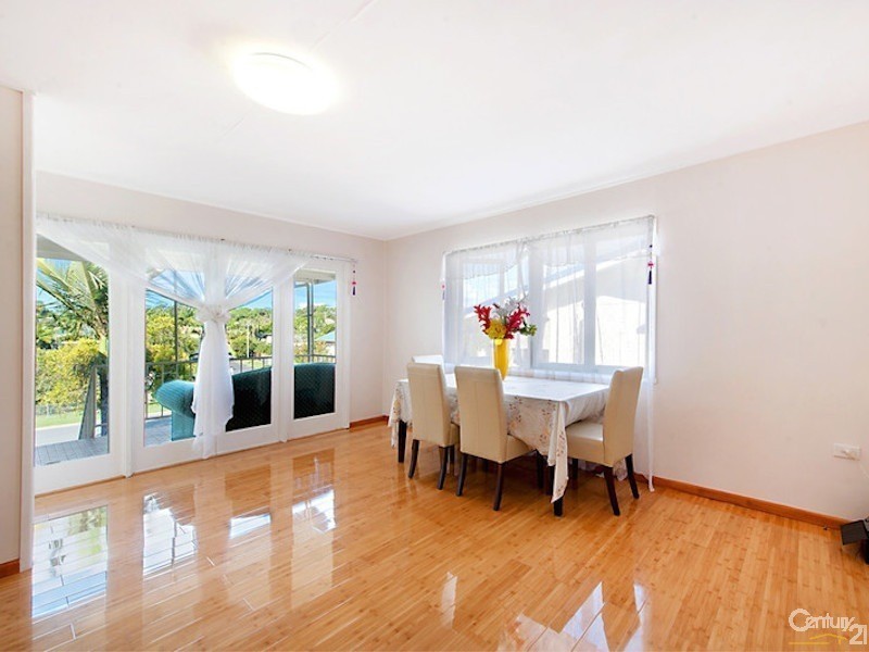 34 Geoffrey Avenue, Southport QLD 4215