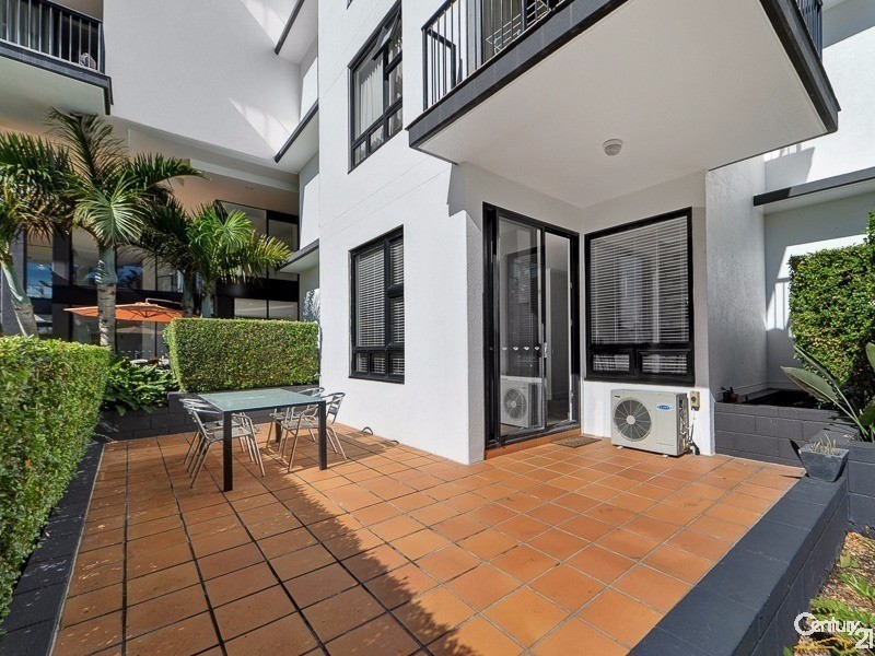 G05/30 Surf Parade, Broadbeach QLD 4218