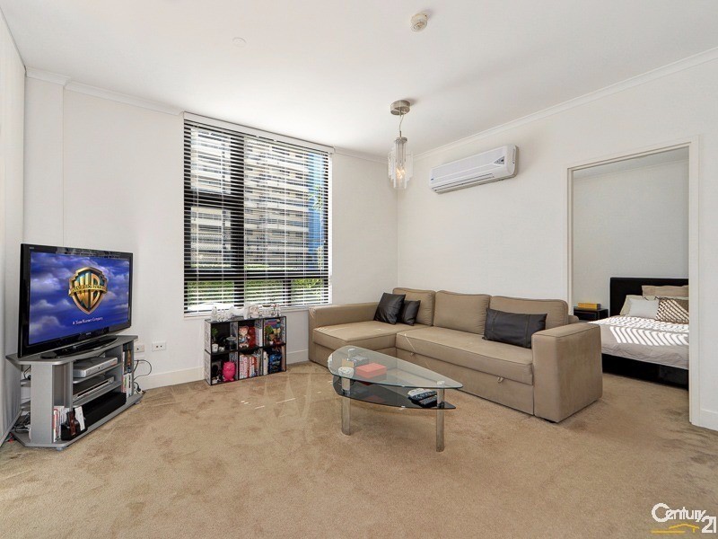 G05/30 Surf Parade, Broadbeach QLD 4218