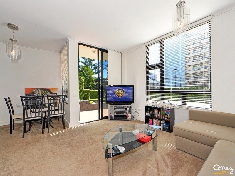 G05/30 Surf Parade, Broadbeach QLD 4218