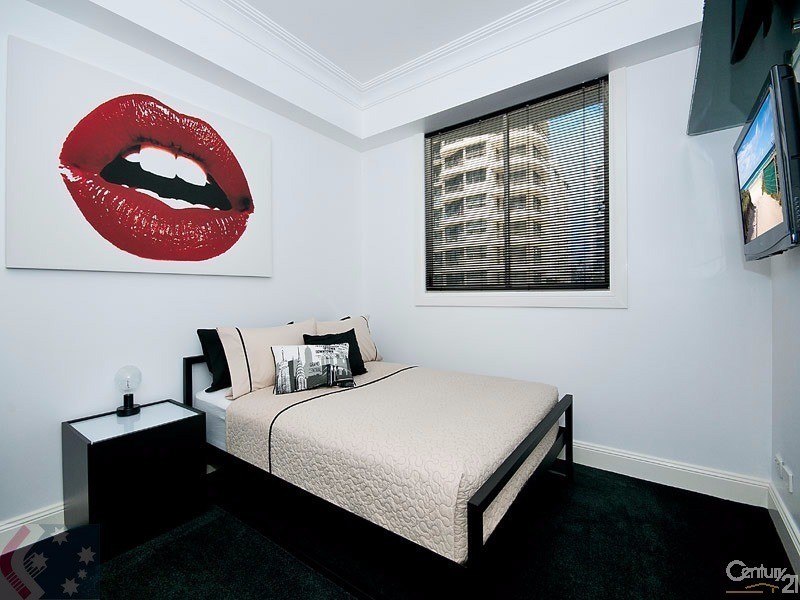 3 Ocean Park, Old Burleigh Road, Broadbeach QLD 4218