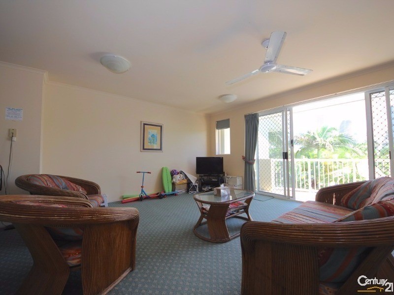 10 Alexandra Avenue, Mermaid Beach QLD 4218