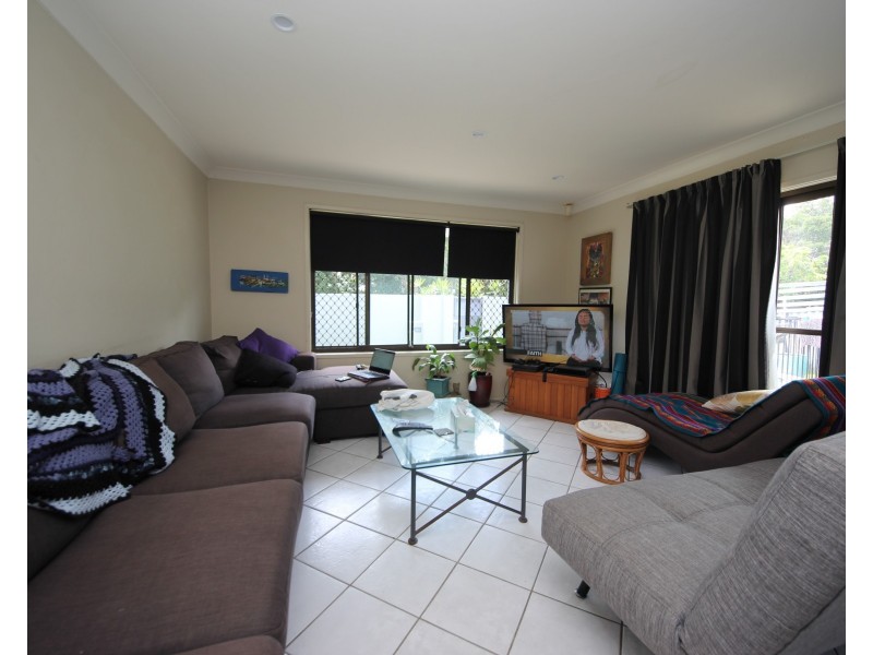 95 Cypress Drive, Broadbeach Waters QLD 4218