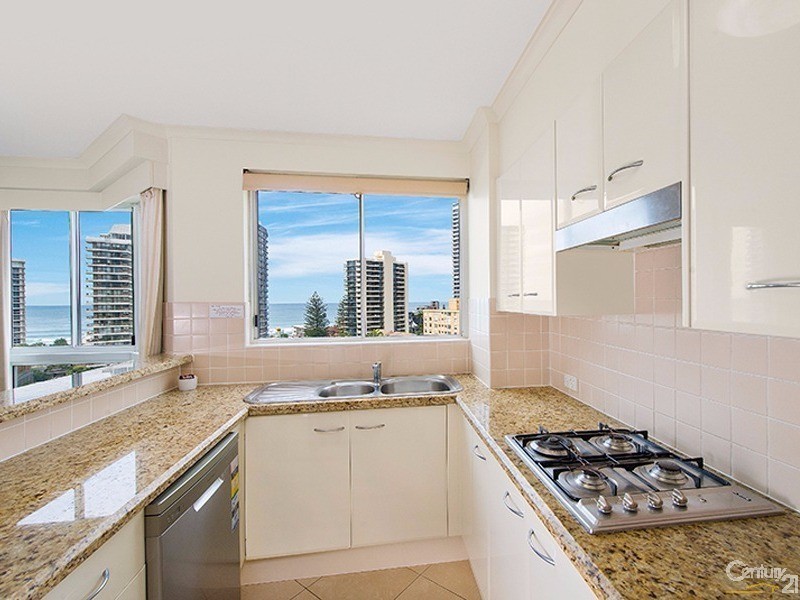 15 Breaker Street, Main Beach QLD 4217