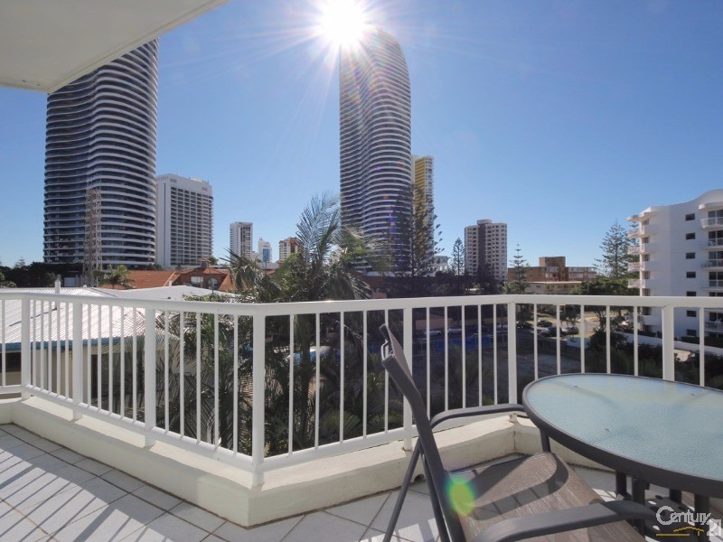 13-15 Anne Avenue, Broadbeach QLD 4218