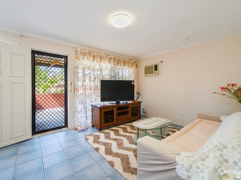 2/53 botanical drive, Labrador QLD 4215