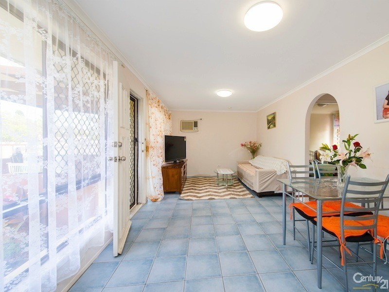 2/53 botanical drive, Labrador QLD 4215