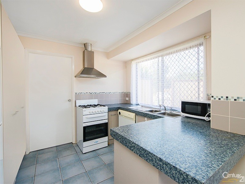 2/53 botanical drive, Labrador QLD 4215