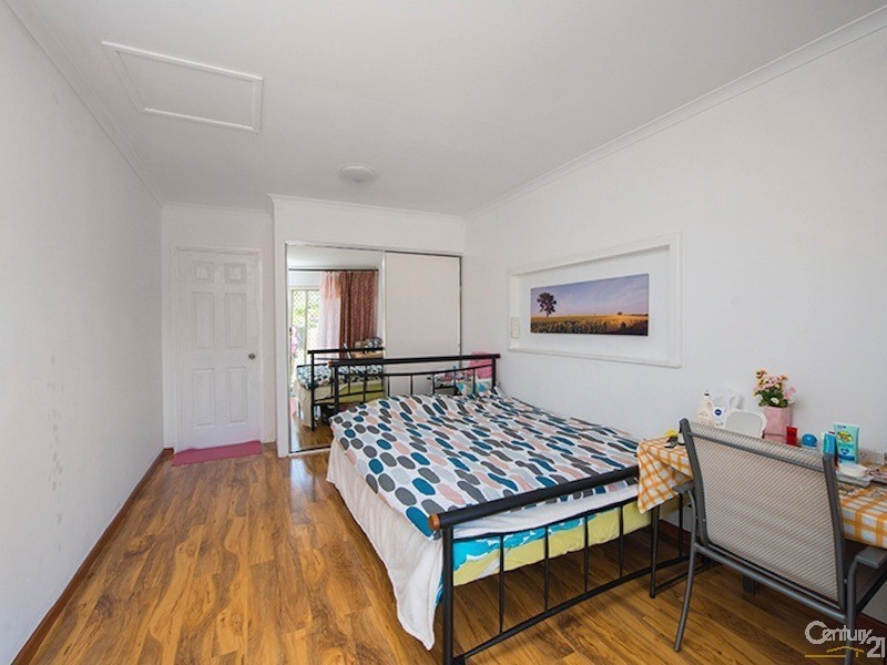 2/53 botanical drive, Labrador QLD 4215