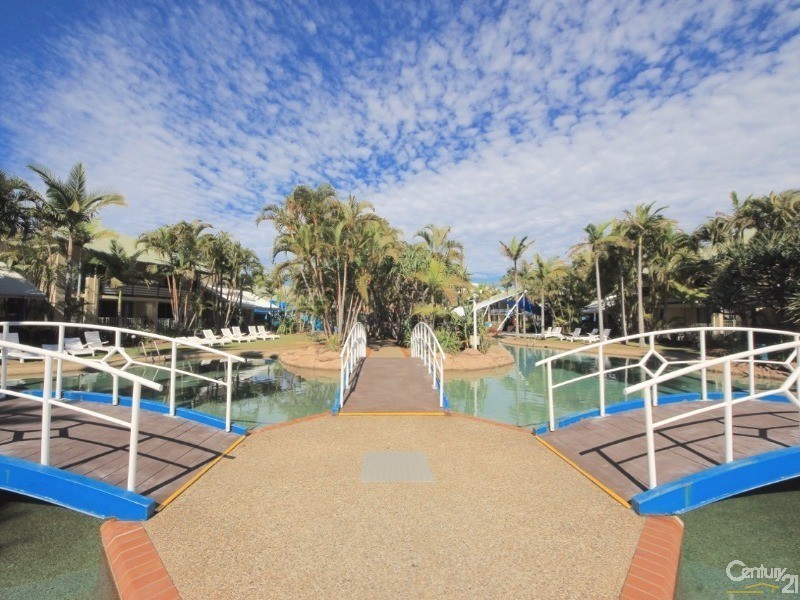10 Alexandra Avenue, Mermaid Beach QLD 4218