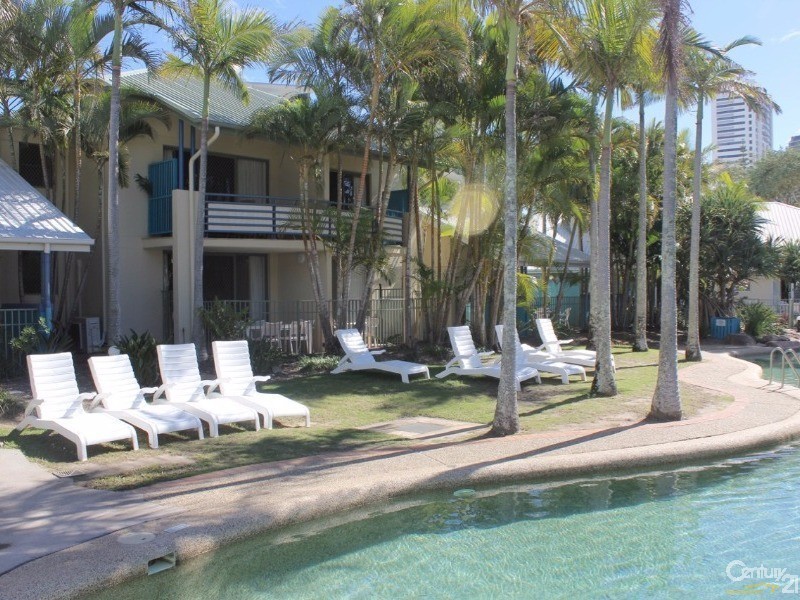 10 Alexandra Avenue, Mermaid Beach QLD 4218