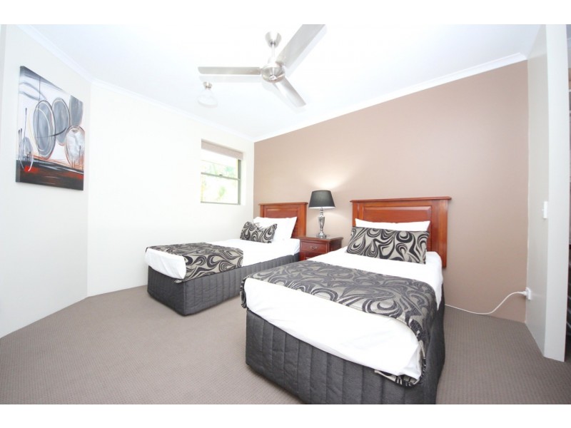10 Alexandra Avenue, Mermaid Beach QLD 4218