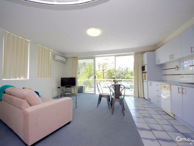 13 Anne Avenue, Broadbeach QLD 4218