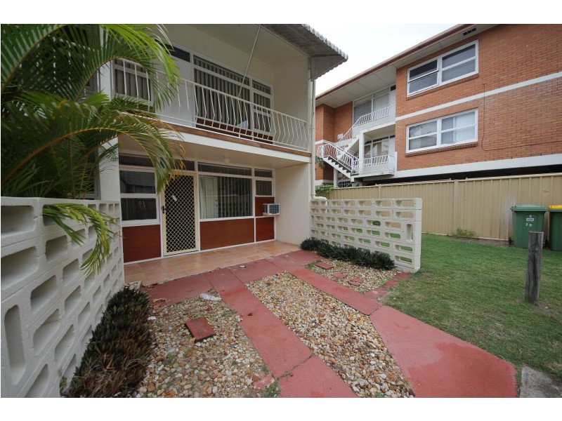 4/30 Leonard Avenue, Surfers Paradise QLD 4217