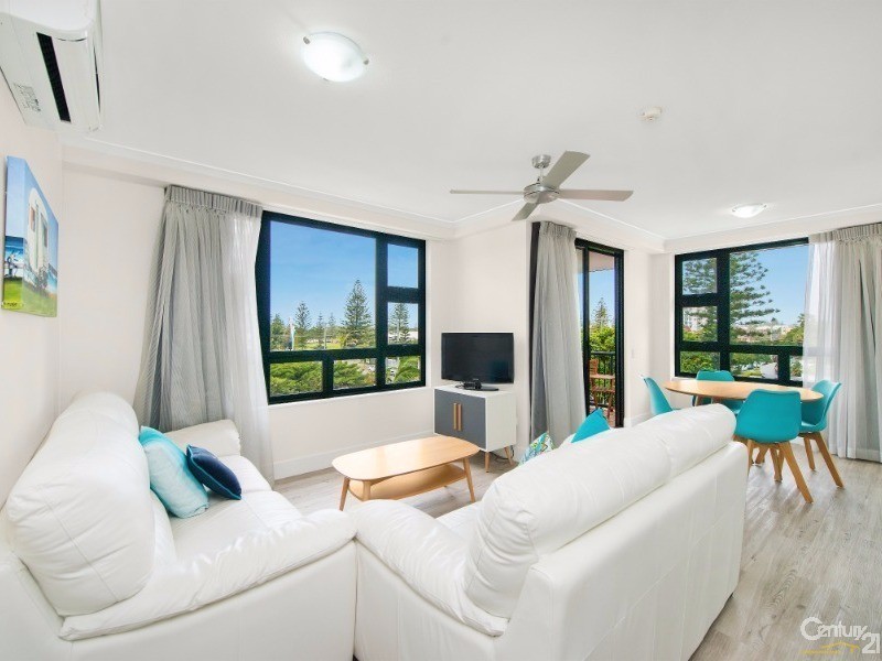 30 Surf Parade, Broadbeach QLD 4218