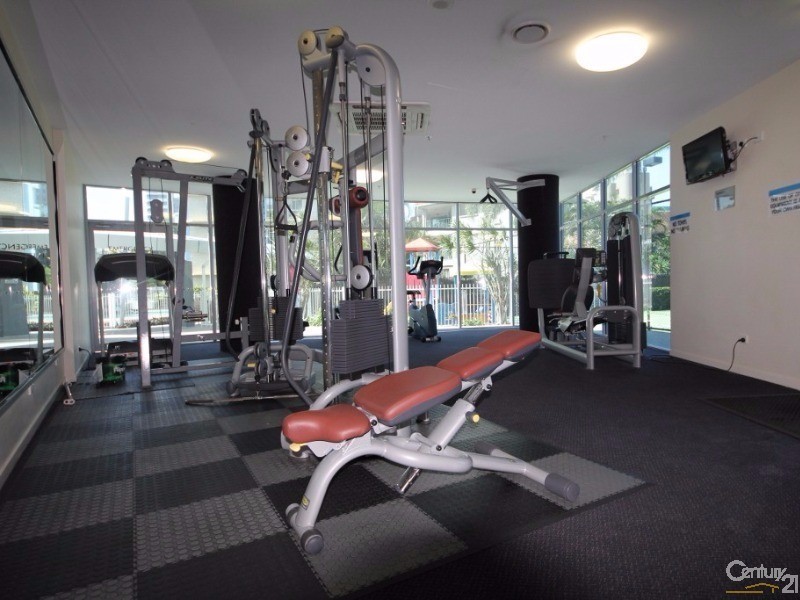 18 Fern Street, Surfers Paradise QLD 4217
