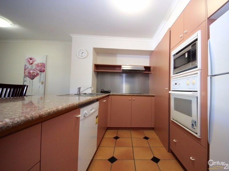 88/10 Alexandra Avenue, Mermaid Beach QLD 4218