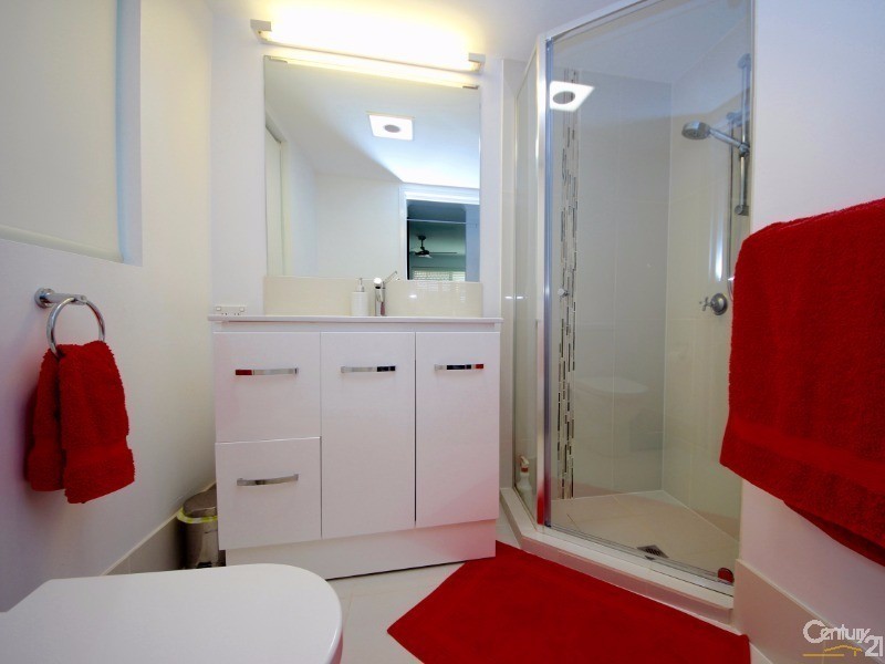 144/10 Alexandra Avenue, Mermaid Beach QLD 4218