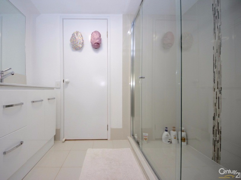 144/10 Alexandra Avenue, Mermaid Beach QLD 4218