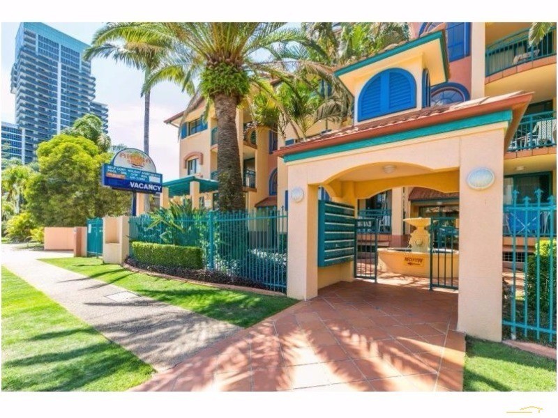 15/11 Philip Avenue, Broadbeach QLD 4218