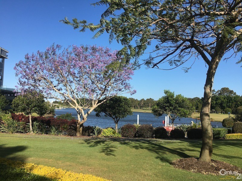 16 Nicklaus Court, Merrimac QLD 4226