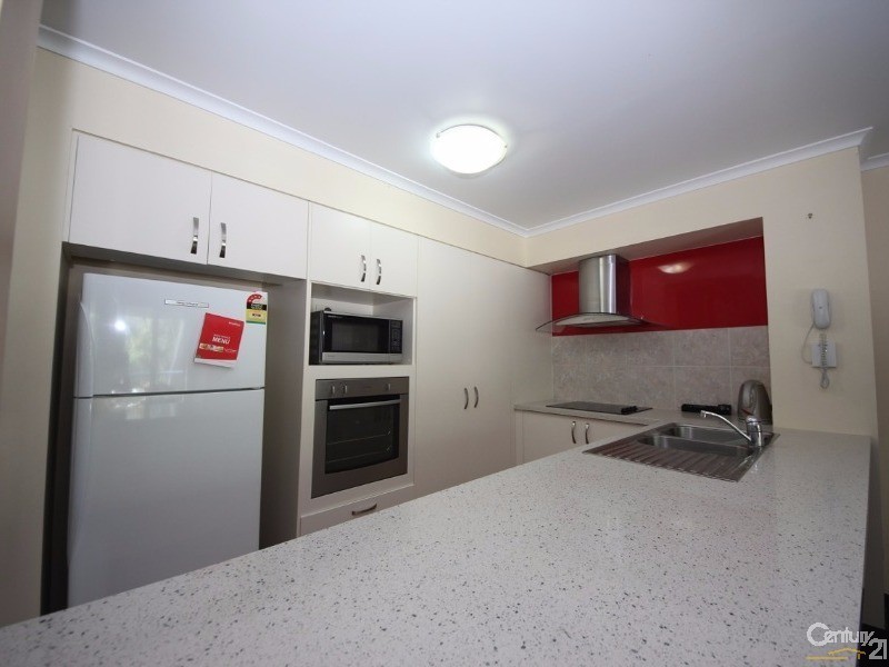 10 Alexandra Avenue, Mermaid Beach QLD 4218