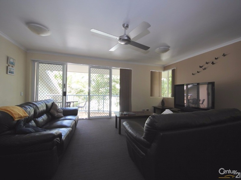 10 Alexandra Avenue, Mermaid Beach QLD 4218