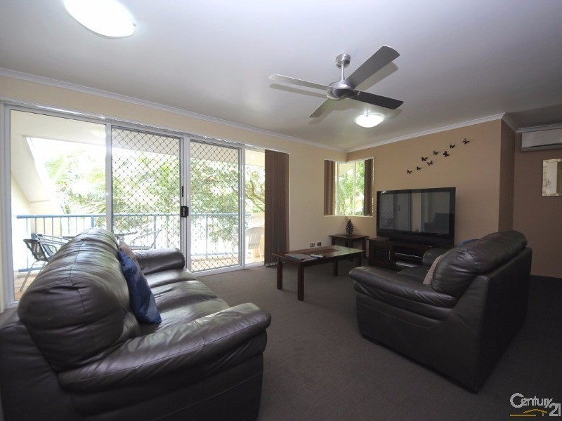 10 Alexandra Avenue, Mermaid Beach QLD 4218