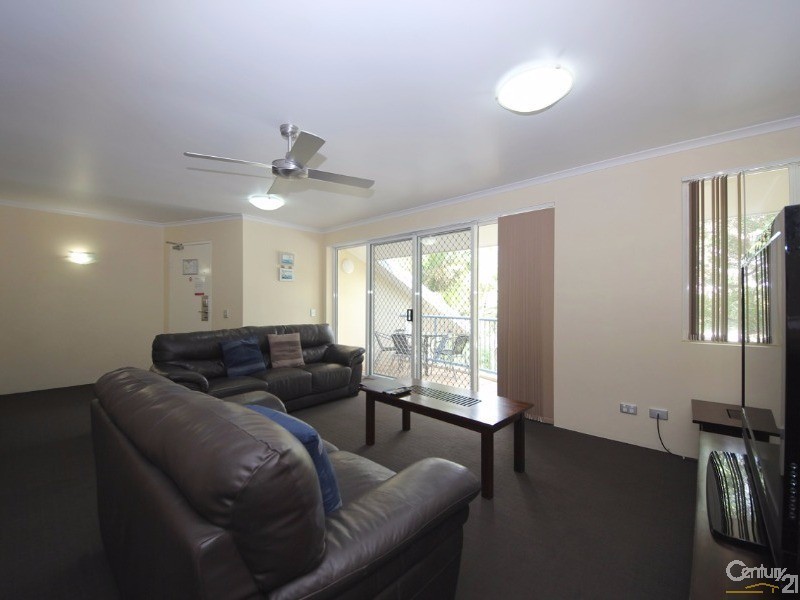 10 Alexandra Avenue, Mermaid Beach QLD 4218