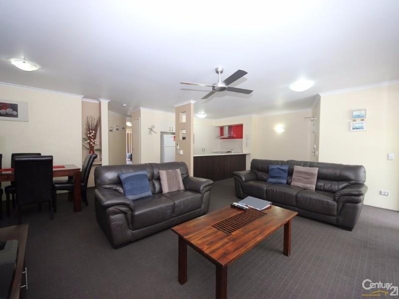 10 Alexandra Avenue, Mermaid Beach QLD 4218