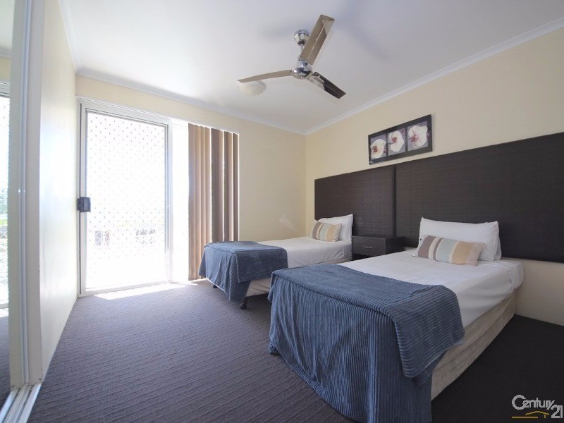 10 Alexandra Avenue, Mermaid Beach QLD 4218