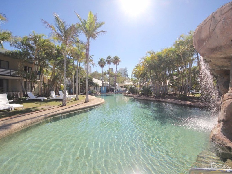 10 Alexandra Avenue, Mermaid Beach QLD 4218