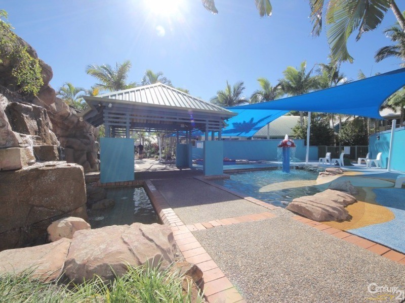 10 Alexandra Avenue, Mermaid Beach QLD 4218