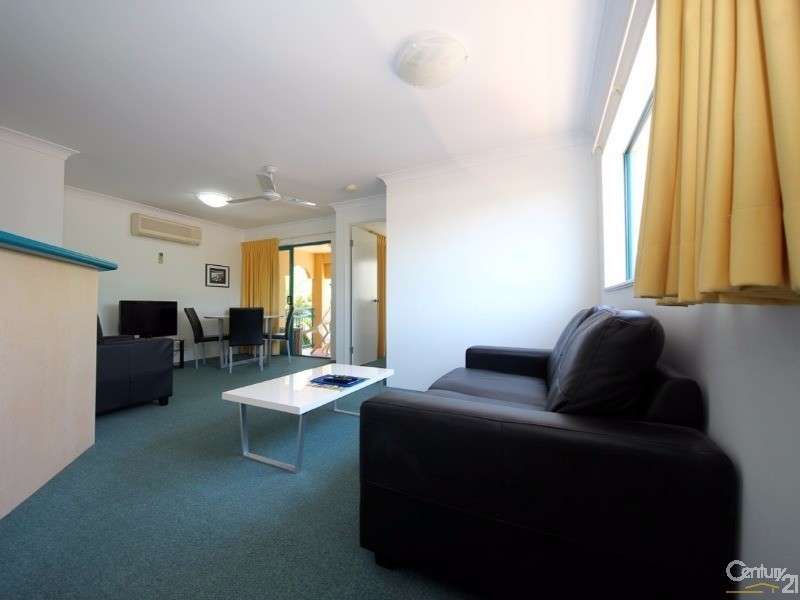 20 Anne Avenue, Broadbeach QLD 4218