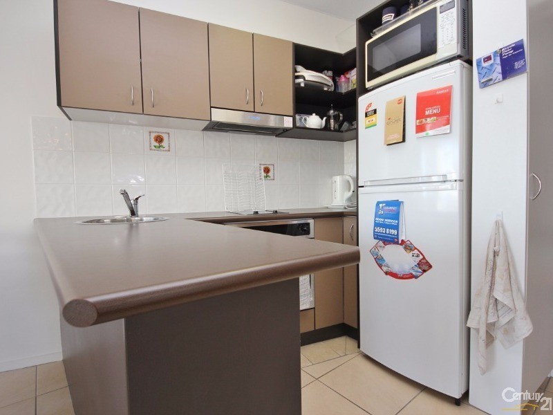 42 Surf Parade, Broadbeach QLD 4218