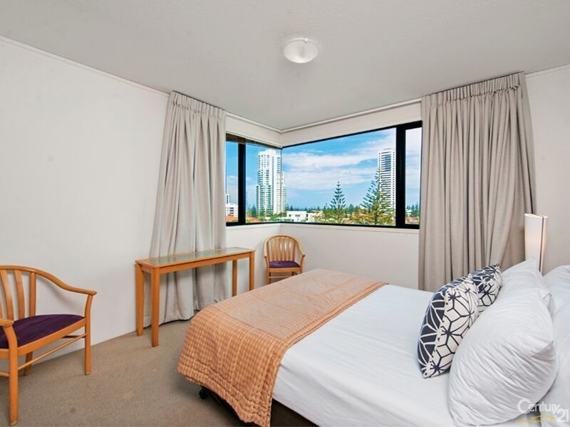6/2685 Gold Coast Highway, Broadbeach QLD 4218