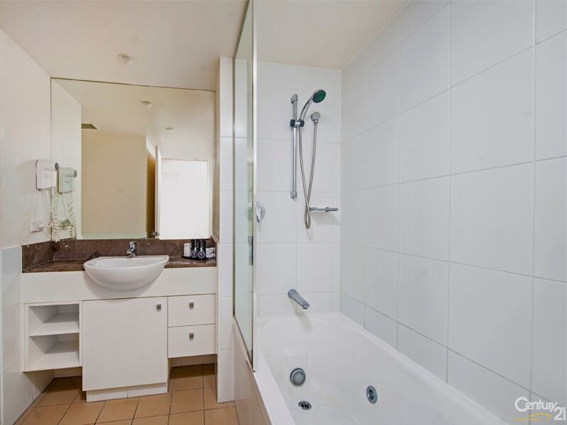 6/2685 Gold Coast Highway, Broadbeach QLD 4218