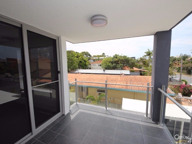 9/14-16 Proud Street, Labrador QLD 4215