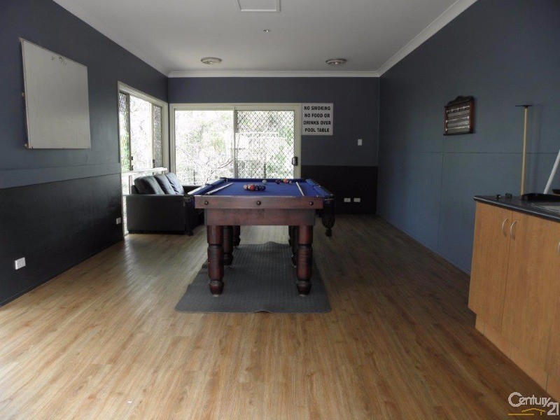 3/129-131 Currumburra Road, Ashmore QLD 4214